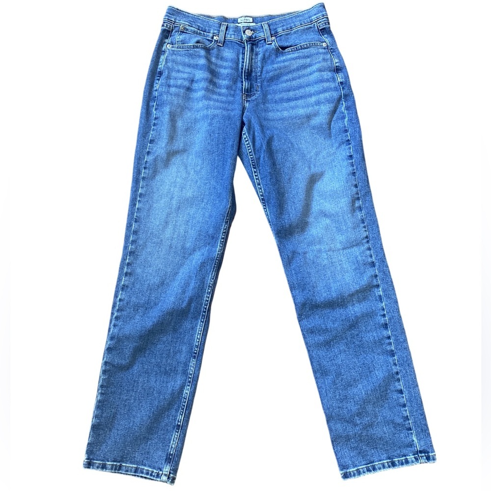 L.L. Bean Favorite Fit Jeans Women’s Size 10 Blue High Rise Straight Leg Denim